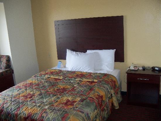 Bridgepointe Inn & Suites Toledo-Perrysburg-Rossford-Oregon-Maumee By Hollywood Casino Northwood Exteriör bild